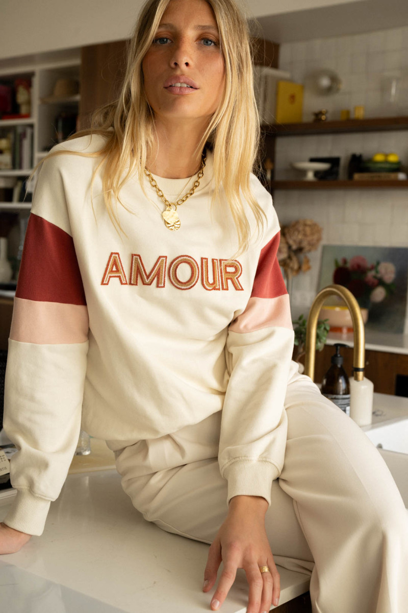 Boutique Libertie AMO SWEATSHIRT