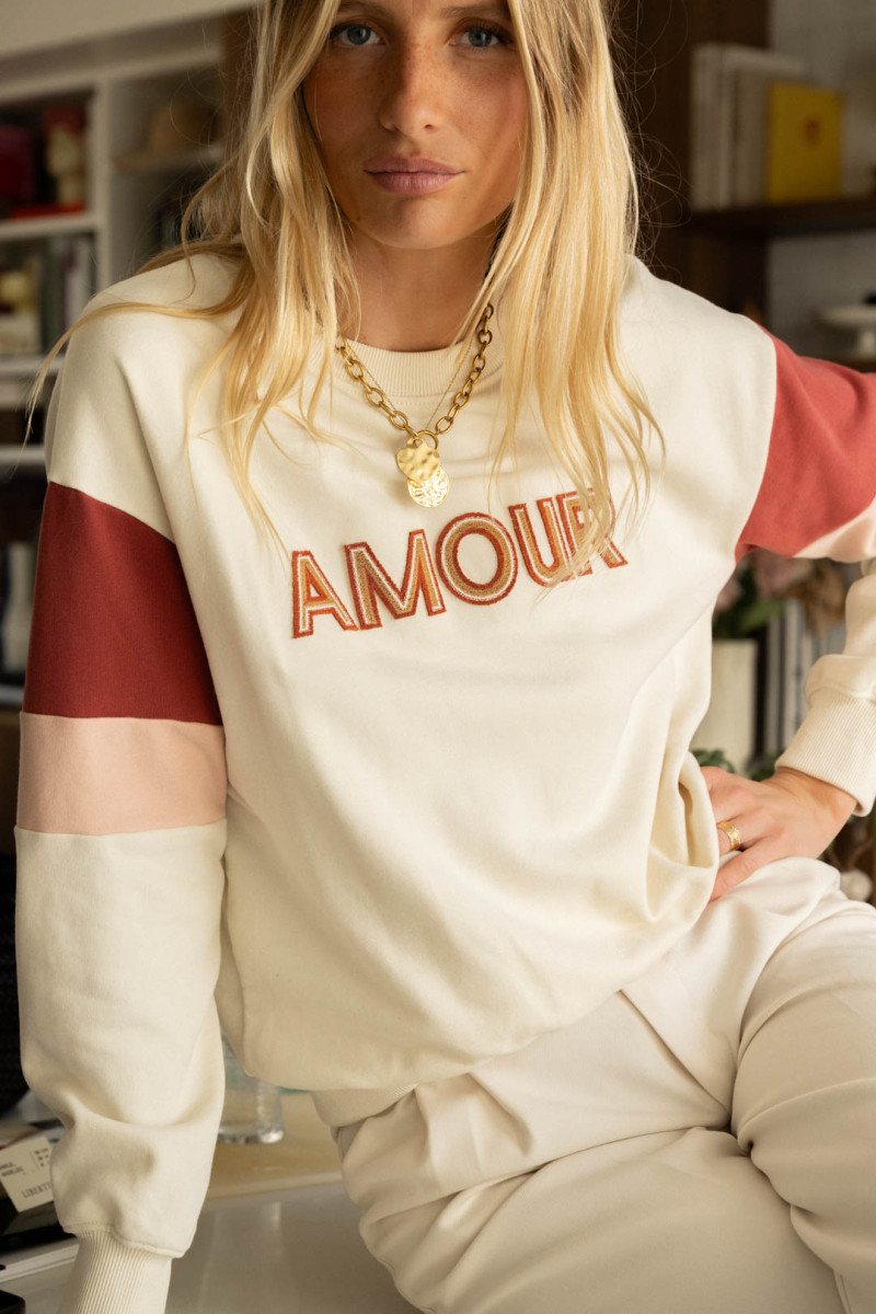 Boutique Libertie AMO SWEATSHIRT