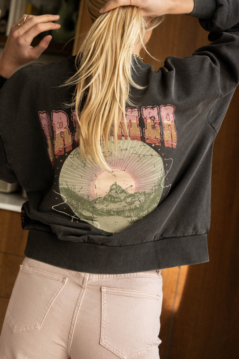 Boutique Libertie DREAMER SWEATSHIRT